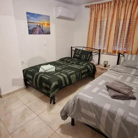 Apartmán Alexia's House - 400m From Kalamitsa Kavala