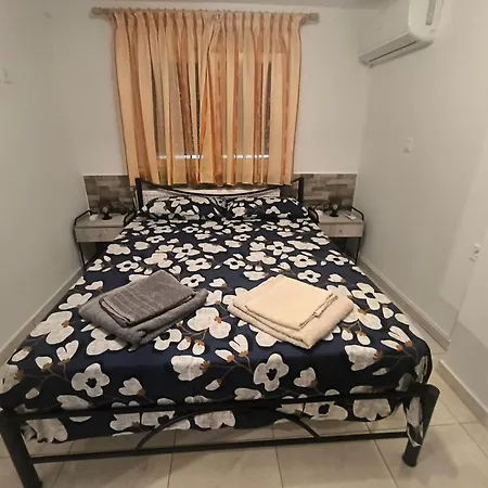 Apartmán Alexia's House - 400m From Kalamitsa Kavala