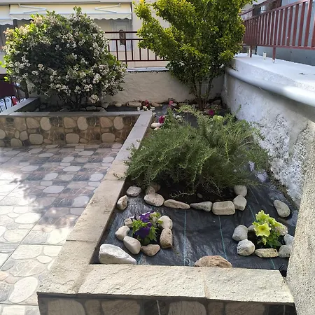 Apartman Alexia's House - 300m From Kalamitsa