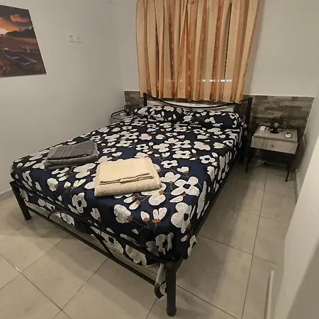 Alexia's House - 300m From Kalamitsa